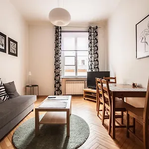 Elegant Old Town Market Apartament